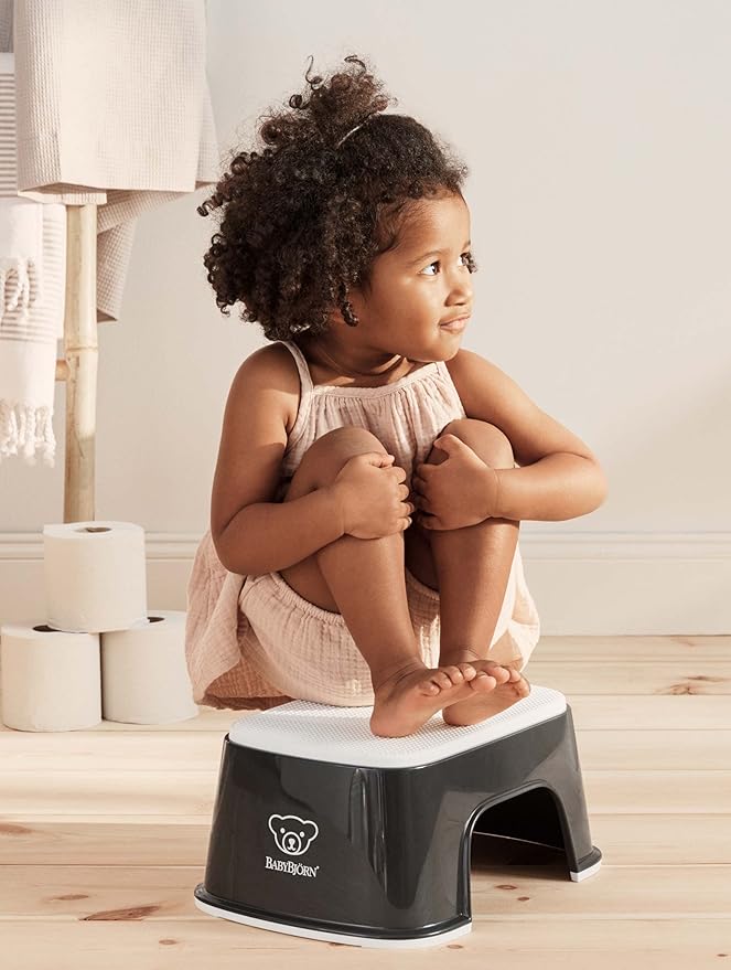 BabyBjörn Step Stool, Black/White