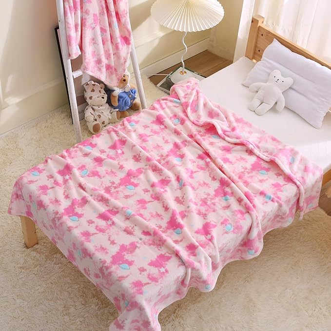 DaysU Plush Flannel Baby Blanket Super-Soft Lightweight, Printed Fleece Baby Blanket for Girls, Portable Bed Throws for Baby Crib and Toddler Bed, Pink Space & Star, 30”x40”
