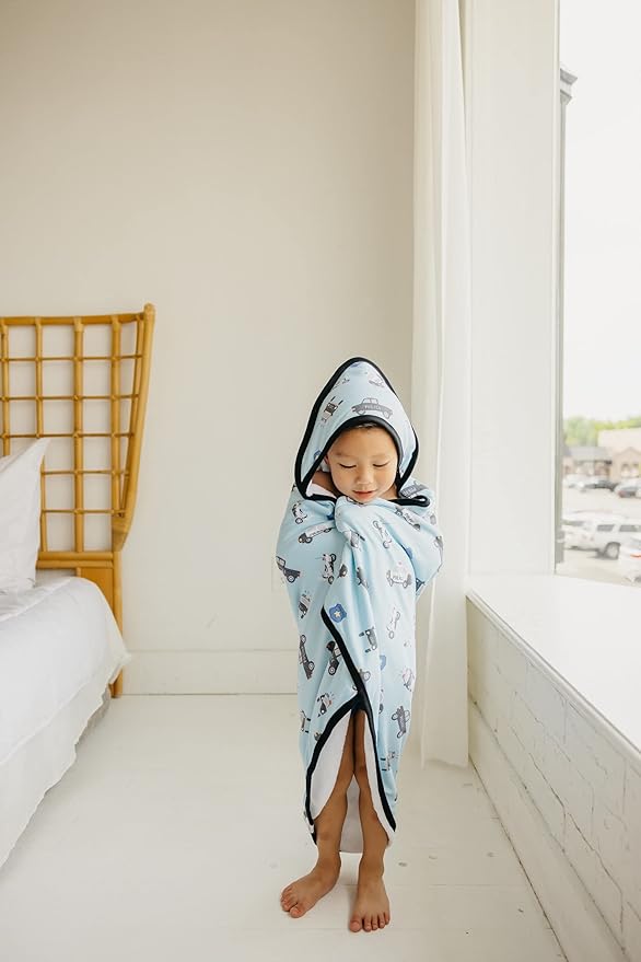 Copper Pearl Hooded Bath Towels Premium Knit/Terry Cloth Baby Towels with Hood, Pockets, and Cool Designs - Great to Gift and Make Bath Time Fun - Baby Bath Towel, Leo