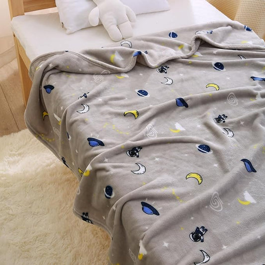 DaysU Plush Flannel Baby Blanket Super-soft Lightweight, Printed Fleece Baby Blanket for Boys, Portable Bed Throws for Baby Crib and Toddler Bed, Grey Space, 30”x40”