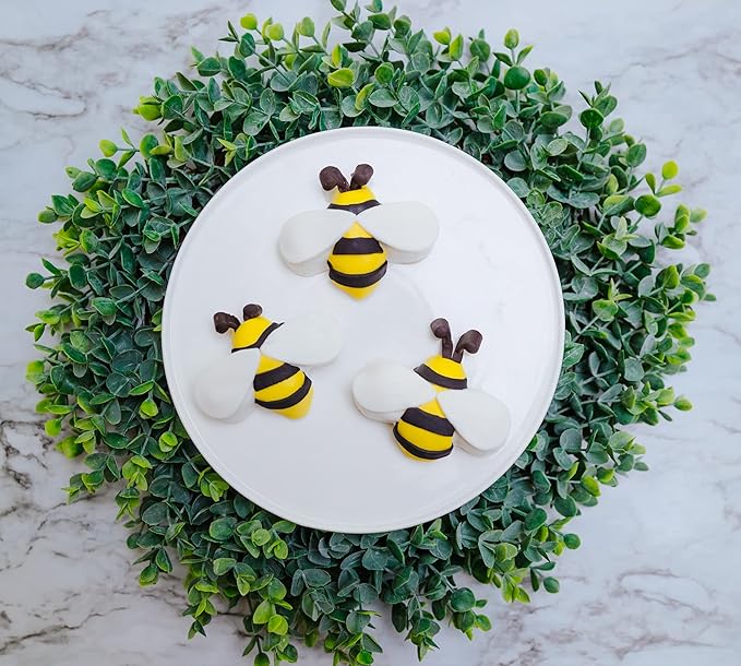 Spring Fling Busy Bee 3-piece Real Baking Set with Recipes