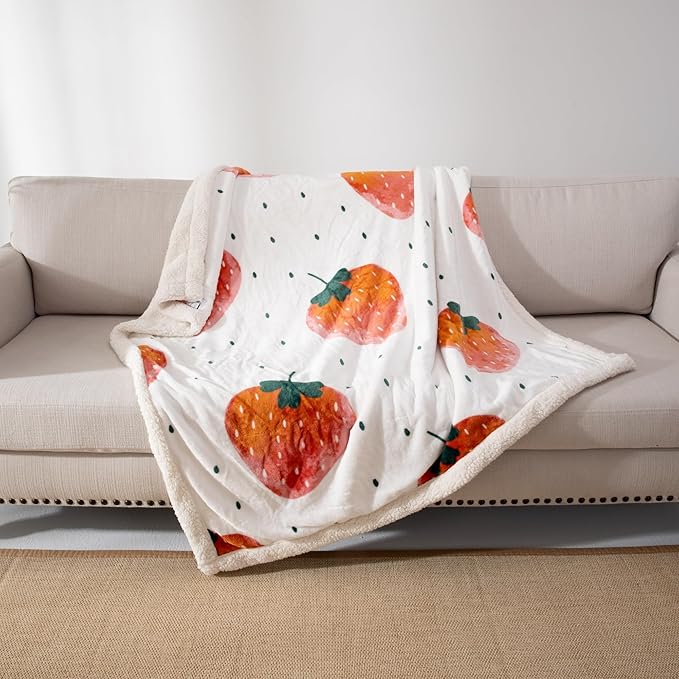 COSUSKET Throw Blanket for Kids Sherpa 50×60 inches, Strawberry Fruit Blankets, Super Soft Fuzzy Plush Flannel Blanket Boys Girls Gifts