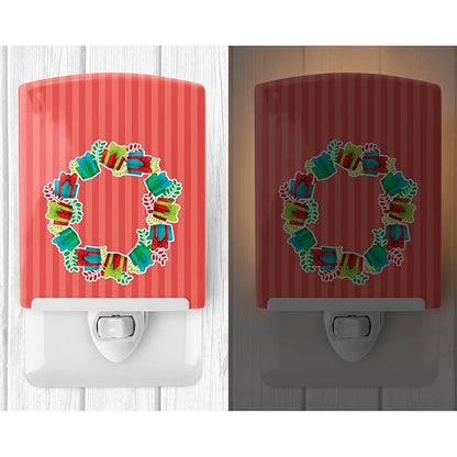 Caroline's Treasures BB6976CNL Christmas Wreath Presents Ceramic Night Light Compact, UL-Certified, Ideal for Bedroom, Bathroom, Nursery, Hallway, Kitchen, 6x4x3, Multicolor