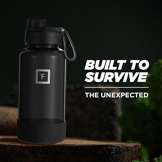 IRON °FLASK Clear Tritan Trekker Water Bottle with Chug Lid & Rubber Boot - Leak Proof & Lightweight for Gym, Hiking, Sports - Dishwasher Safe, BPA Free Plastic - Black, 32 Oz
