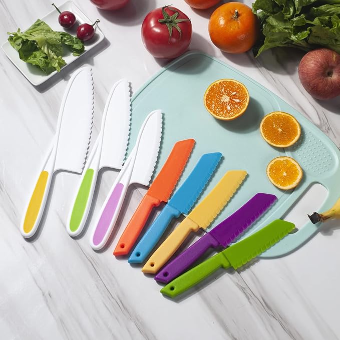 MOTYAWN 8 Pieces Kids Plastic Nylon Cooking Knife Set, Safe Knives for Bread Without BPA,Children's Safe Cooking Chef Nylon Knives for Cooking and Cutting Fruits, Veggies & Cake