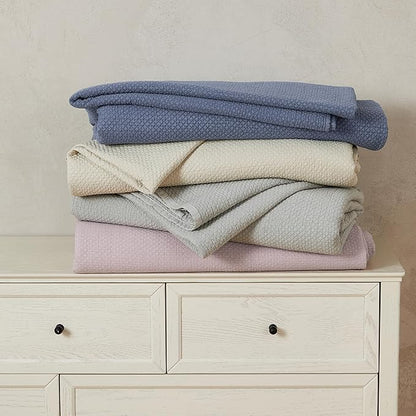 Queen Size Pink Quilt Set. Stonewashed, Ultra-Soft, Lightweight Box Stitch Bedding Sets for Boys & Girls. College Dorm Essentials, 3 Piece Set, 1 Quilt 2 Pillow Shams (Full / Queen, Rose Pink)