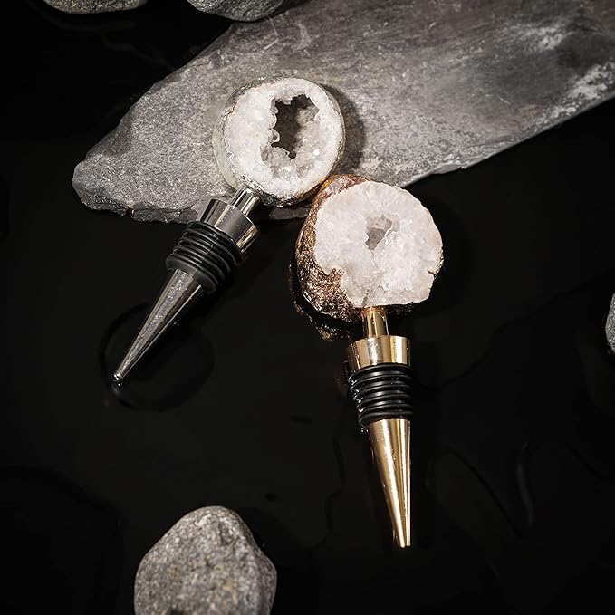 NIKITA Crystal Bottle Stopper - Natural Quartz Agate Bar Accessory in Gold or Silver - Engagement Gifts for Couples Newly Engaged or Bride to Be - Wine seal - Wine Stopper (Gold)