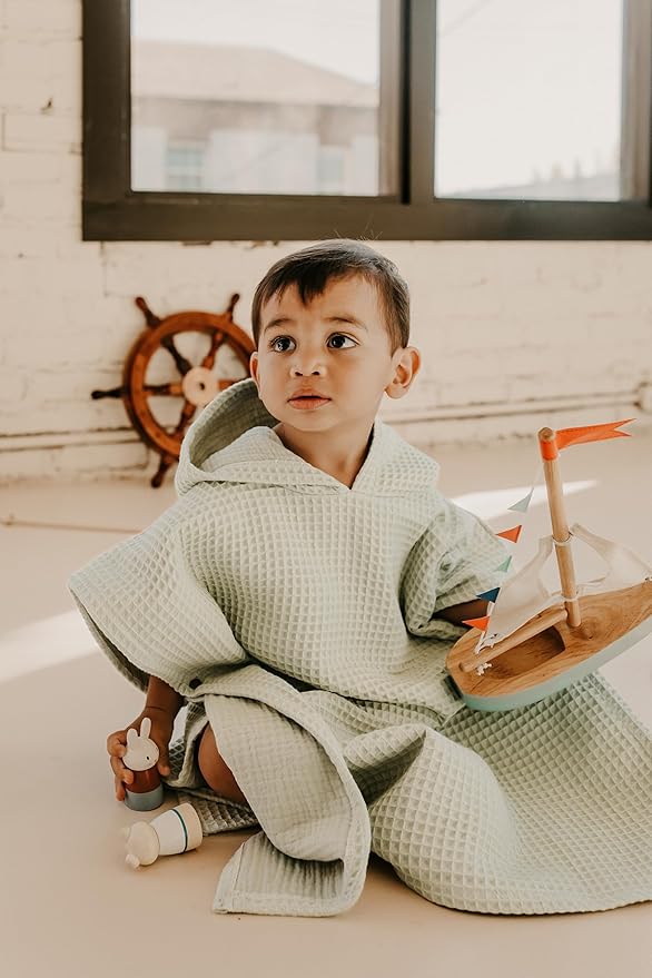 Hooded Towel for Babies + Toddlers | Snaps into a Poncho | Organic Cotton Waffle | Lighweight and Absorbent | Bath, Beach, and Pool | Multiple Colors (Small (0-3 Yrs), Fog)