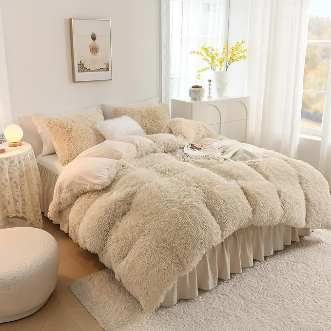 Litanika Plush Beige Comforter Queen, Luxury Fluffy Fuzzy Bedding Set for Queen Bed, Ultra Soft Velvet Faux Fur Comforter 3 Pieces(1 Shaggy Comforter 90×90 Inch, 2 Pillowcases)