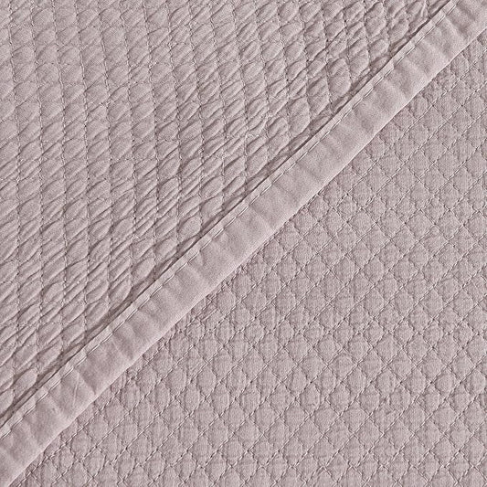 Great Bay Home King Size Pink Quilt Set. Stonewashed, Ultra-Soft, Lightweight Box Stitch Bedding Sets for Boys & Girls. College Dorm Essentials, 3 Piece Set, 1 Quilt 2 Pillow Shams (King, Rose Pink)